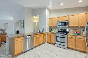 617 W Panorama Vista Dr, Tucson, AZ 85704 - Photo 9