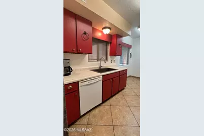 350 N Calle Del Chancero, Green Valley, AZ 85614 - Photo 5