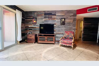 350 N Calle Del Chancero, Green Valley, AZ 85614 - Photo 3