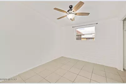 7238 E Elbow Bay Place, Tucson, AZ 85710 - Photo 15