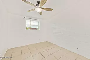 7238 E Elbow Bay Pl, Tucson, AZ 85710 - Photo 17