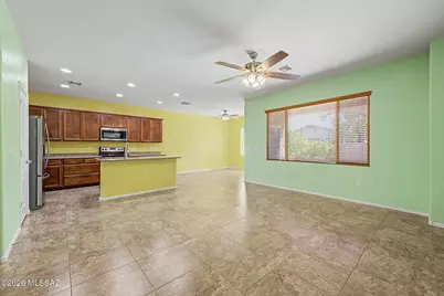 1102 E Lumberjack Trail, Sahuarita, AZ 85629 - Photo 5