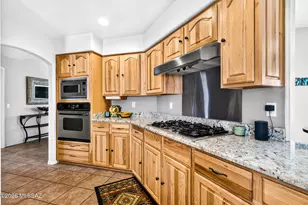 833 S Placita Hermosura, Green Valley, AZ 85614 - Photo 11