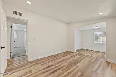 5226 S Hampton Roads Drive, Tucson, AZ 85706 - Photo 13