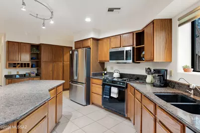 1060 E Canada Vista Place, Tucson, AZ 85704 - Photo 23