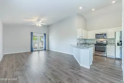 8660 S Desert Dove Drive, Tucson, AZ 85747 - Photo 7