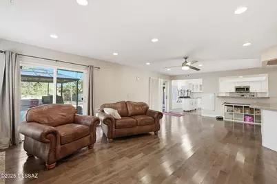 2200 N Hayden Drive, Tucson, AZ 85715 - Photo 9