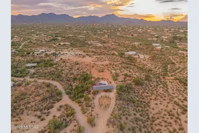 3930 W New York Drive, Tucson, AZ 85745 - Photo 9
