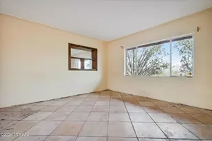 3930 W New York Dr, Tucson, AZ 85745 - Photo 33