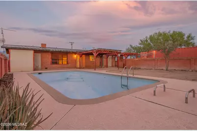 3930 W New York Drive, Tucson, AZ 85745 - Photo 19