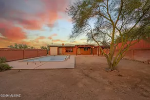 3930 W New York Dr, Tucson, AZ 85745 - Photo 17