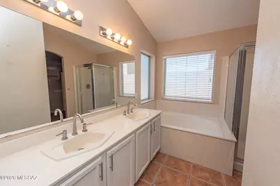 6706 W Nueva Vista Drive, Marana, AZ 85743 - Photo 11