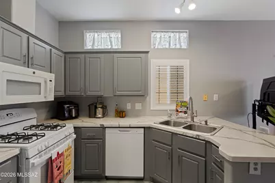 1161 W Caminito Mio, Sahuarita, AZ 85629 - Photo 9
