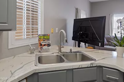 1161 W Caminito Mio, Sahuarita, AZ 85629 - Photo 11