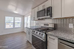 13333 E Hislop Hill Dr, Vail, AZ 85641 - Photo 15
