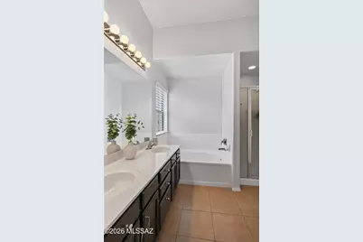 1380 W Crosswinds Place, Oro Valley, AZ 85737 - Photo 13