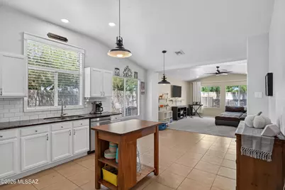 1380 W Crosswinds Place, Oro Valley, AZ 85737 - Photo 1