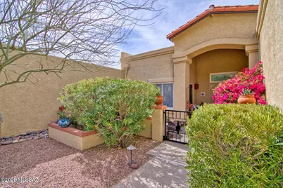 1232 E Camino Diestro, Oro Valley, AZ 85704 - Photo 5