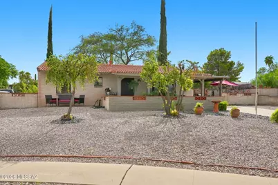942 S Abrego Drive, Green Valley, AZ 85614 - Photo 5
