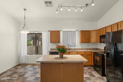 15064 S Theodore Roosevelt Way, Sahuarita, AZ 85629 - Photo 7