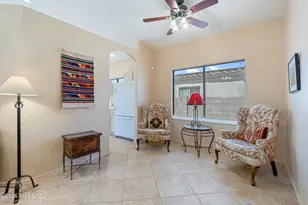 10790 E Slopeside Pl, Tucson, AZ 85748 - Photo 11