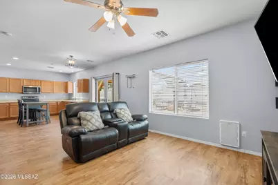 20853 E Founders Road, Red Rock, AZ 85145 - Photo 9