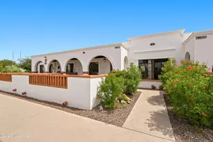189 S Paseo Pena, Green Valley, AZ 85614 - Photo 1