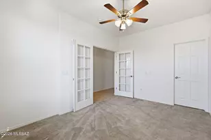 12156 N Golden Mirror Dr, Marana, AZ 85658 - Photo 15