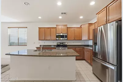 12156 N Golden Mirror Drive, Marana, AZ 85658 - Photo 5