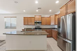 12156 N Golden Mirror Dr, Marana, AZ 85658 - Photo 5