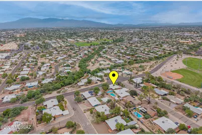 6843 E Scarlett Street, Tucson, AZ 85710 - Photo 5