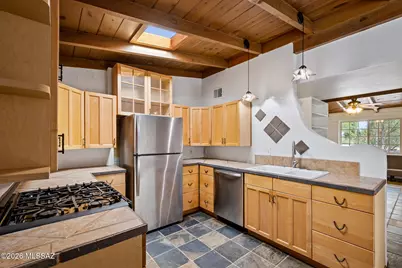 6843 E Scarlett Street, Tucson, AZ 85710 - Photo 13