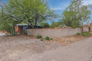 6843 E Scarlett St, Tucson, AZ 85710 - Photo 47
