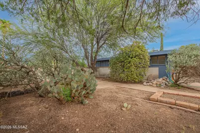 6843 E Scarlett Street, Tucson, AZ 85710 - Photo 45