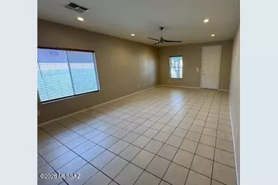 2002 S Hidden Pasture Lane, Tucson, AZ 85748 - Photo 9