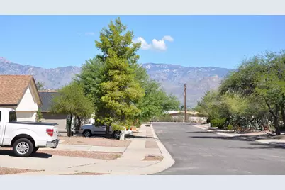 721 N Woodrose Place, Tucson, AZ 85710 - Photo 9