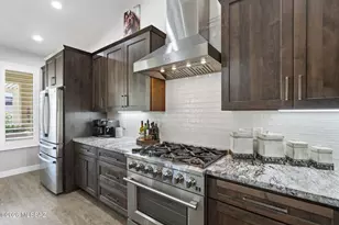 9736 E Rock Ridge Ct, Tucson, AZ 85749 - Photo 17