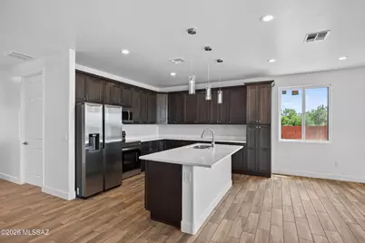 34123 E Amber Oasis Lane, Marana, AZ 85658 - Photo 9