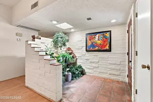 9267 E Desert Sands Ln, Tucson, AZ 85710 - Photo 11