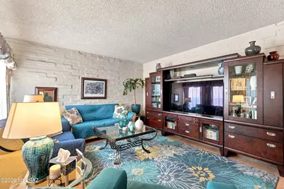 9267 E Desert Sands Lane, Tucson, AZ 85710 - Photo 13
