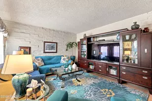 9267 E Desert Sands Ln, Tucson, AZ 85710 - Photo 13
