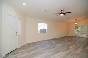 10168 E Rincon Shadows Dr, Tucson, AZ 85748 - Photo 5