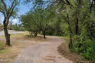 1261 Pendleton Dr, Rio Rico, AZ 85648 - Photo 37