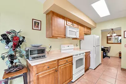 399 N Calle Del Chancero, Green Valley, AZ 85614 - Photo 11