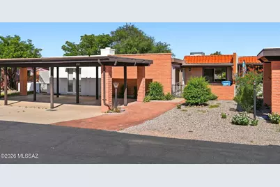 232 N Calle Del Santo, Green Valley, AZ 85614 - Photo 1