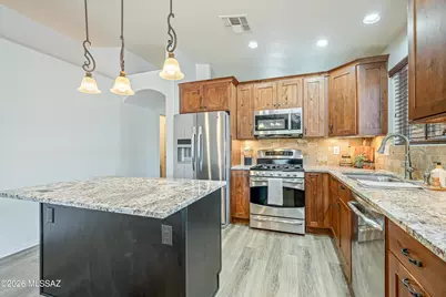 2514 E Petroglyph Lane, Oro Valley, AZ 85755 - Photo 5