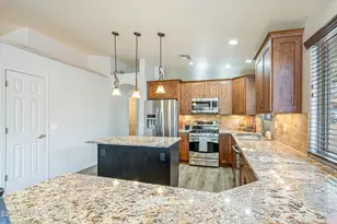 2514 E Petroglyph Ln, Oro Valley, AZ 85755 - Photo 5