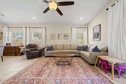 9057 W Blue Saguaro Street, Marana, AZ 85653 - Photo 11