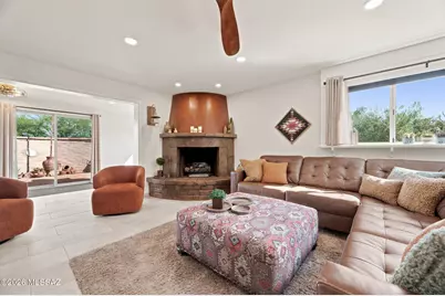735 W Camino Del Poso, Green Valley, AZ 85614 - Photo 3