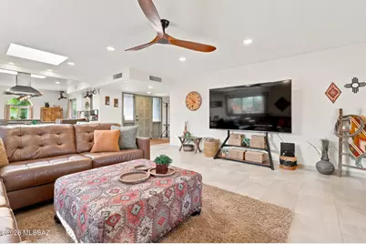 735 W Camino Del Poso, Green Valley, AZ 85614 - Photo 5